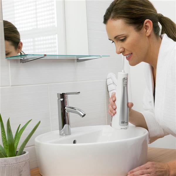 White Waterpik™ Cordless Freedom Water Flosser - Image 3